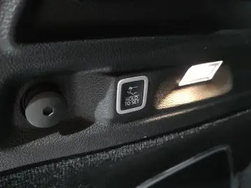 2022 Jeep Cherokee с пробегом 42 145 км