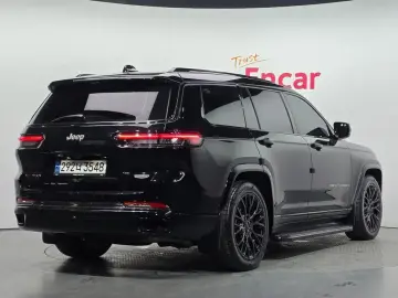 2022 Jeep Cherokee с пробегом 42 945 км