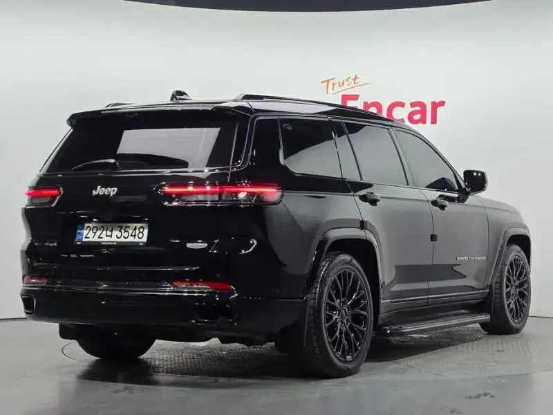 2022 Jeep Cherokee с пробегом 42 945 км