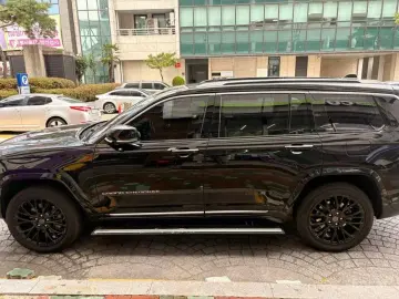 2022 Jeep Grand Cherokee с пробегом 53 000 км