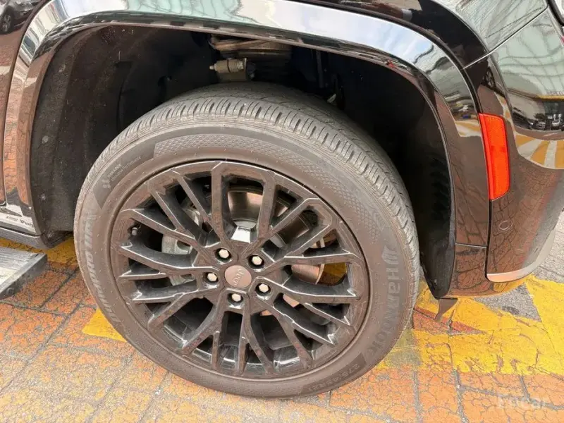 2022 Jeep Grand Cherokee с пробегом 53 000 км