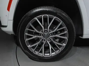 2021 Jeep Grand Cherokee с пробегом 120 370 км