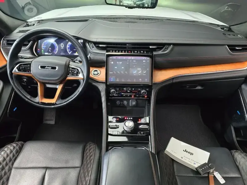 2021 Jeep Grand Cherokee с пробегом 120 370 км