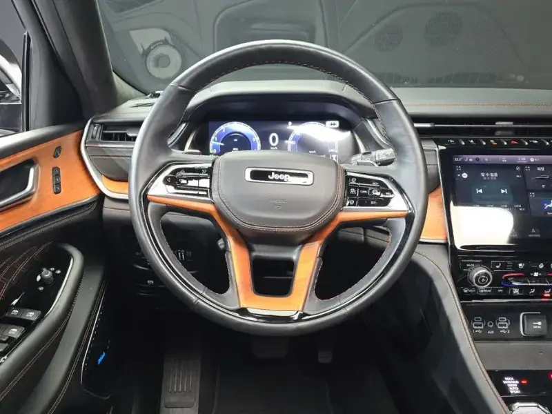 2021 Jeep Grand Cherokee с пробегом 120 370 км