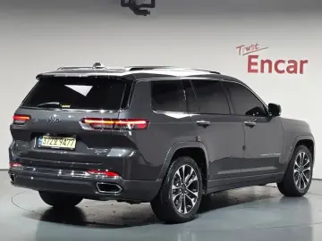 2022 Jeep Grand Cherokee с пробегом 23 023 км