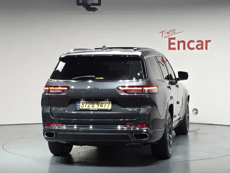 2022 Jeep Grand Cherokee с пробегом 23 023 км