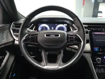 2022 Jeep Grand Cherokee с пробегом 23 023 км