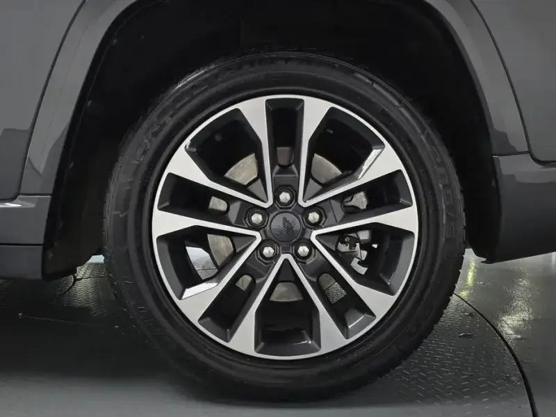 2022 Jeep Grand Cherokee с пробегом 23 023 км