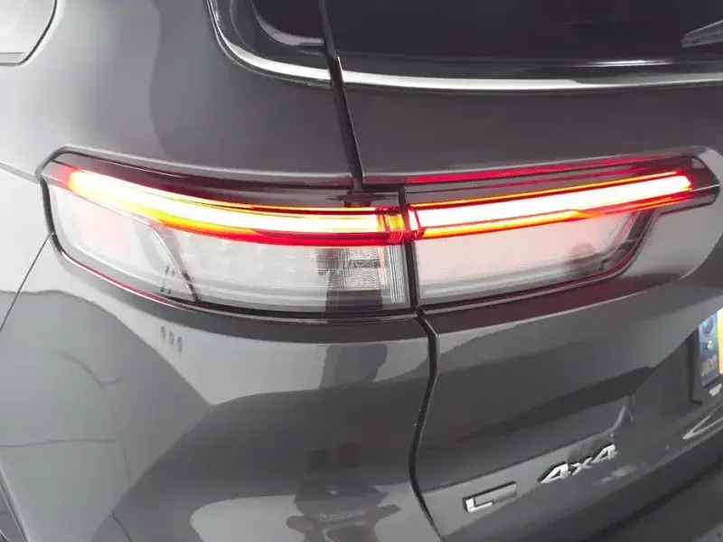 2022 Jeep Grand Cherokee с пробегом 23 023 км