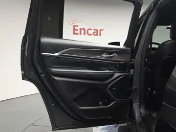 2022 Jeep Grand Cherokee с пробегом 23 023 км