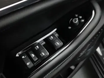 2022 Jeep Grand Cherokee с пробегом 23 023 км