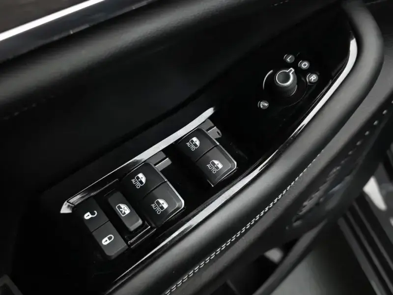 2022 Jeep Grand Cherokee с пробегом 23 023 км