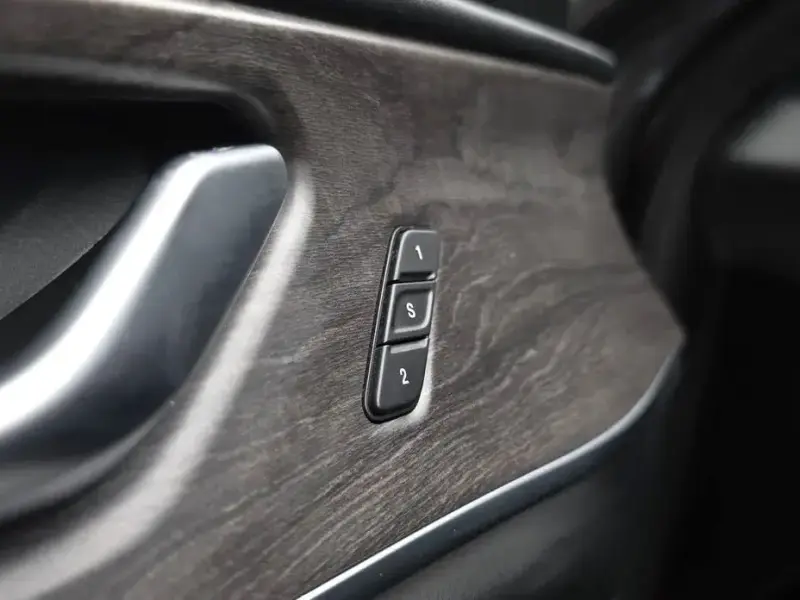 2022 Jeep Grand Cherokee с пробегом 23 023 км