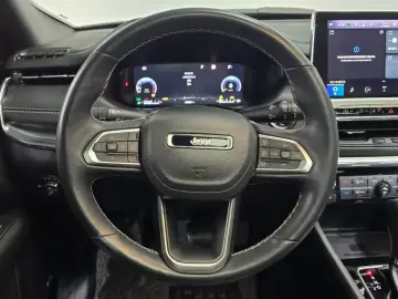 2022 Jeep Compass с пробегом 45 845 км