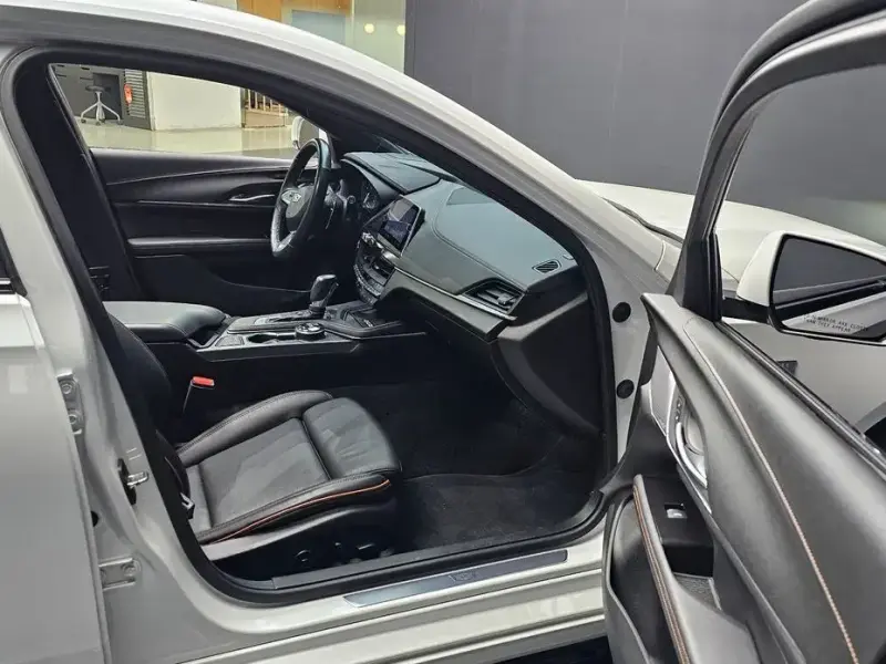 2020 Cadillac CT4 с пробегом 38 977 км