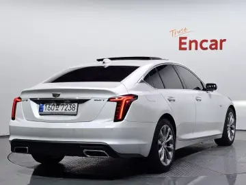 2022 Cadillac CT5 с пробегом 27 019 км