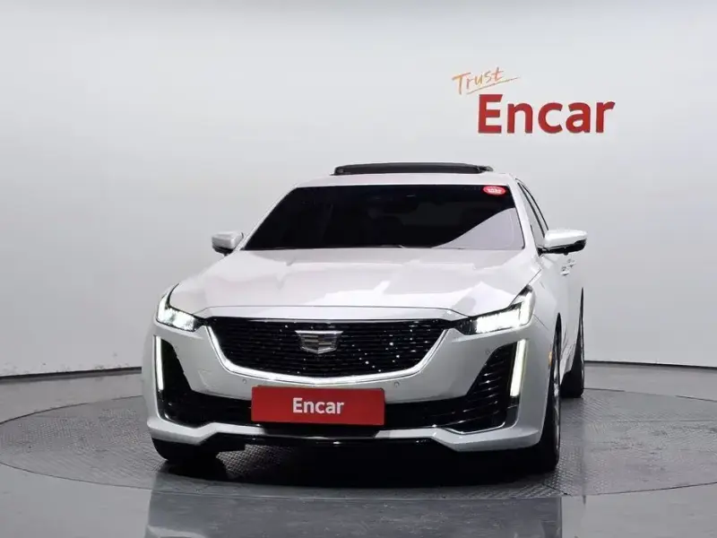 2022 Cadillac CT5 с пробегом 27 019 км