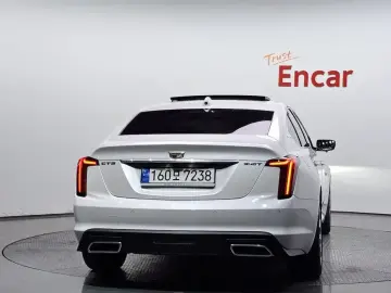 2022 Cadillac CT5 с пробегом 27 019 км