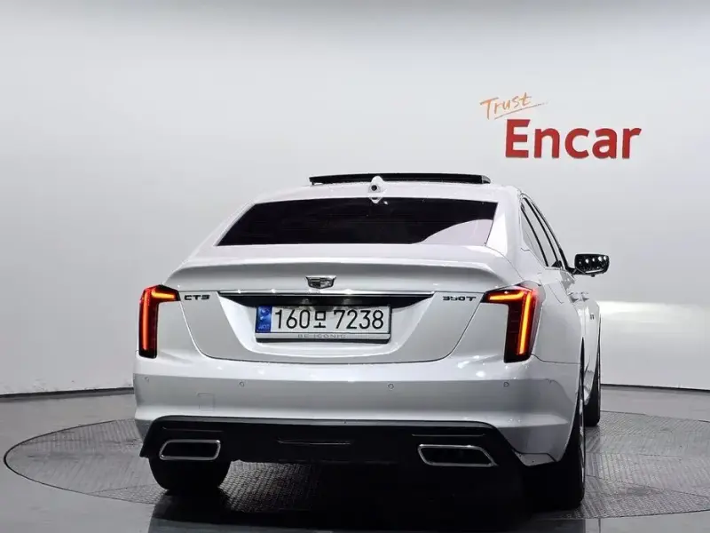 2022 Cadillac CT5 с пробегом 27 019 км