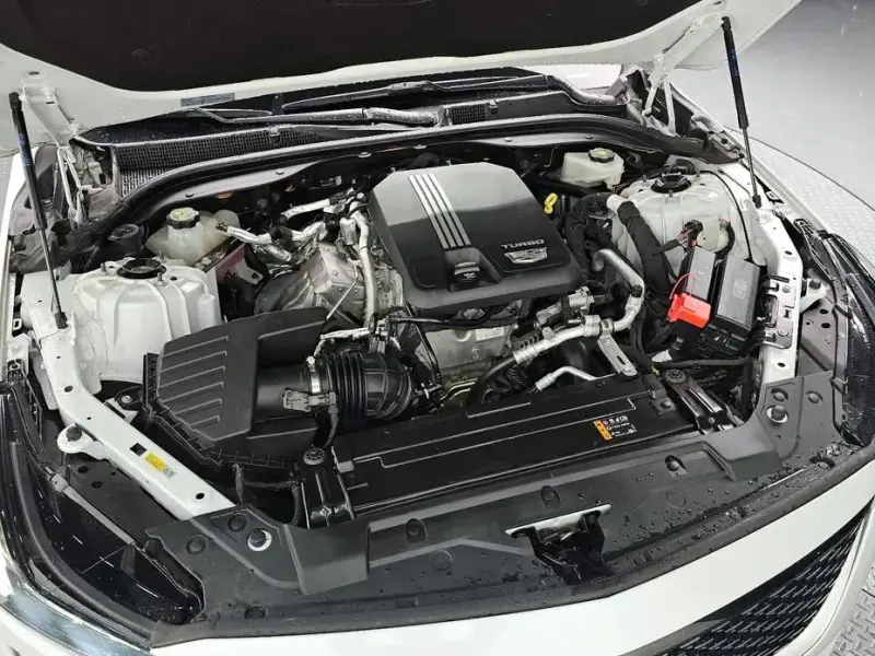 2022 Cadillac CT5 с пробегом 27 019 км
