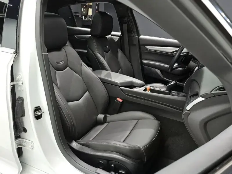 2022 Cadillac CT5 с пробегом 27 019 км
