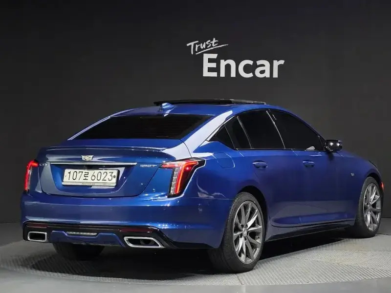 2020 Cadillac CT5 с пробегом 75 757 км