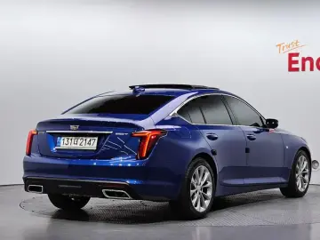2022 Cadillac CT5 с пробегом 13 031 км