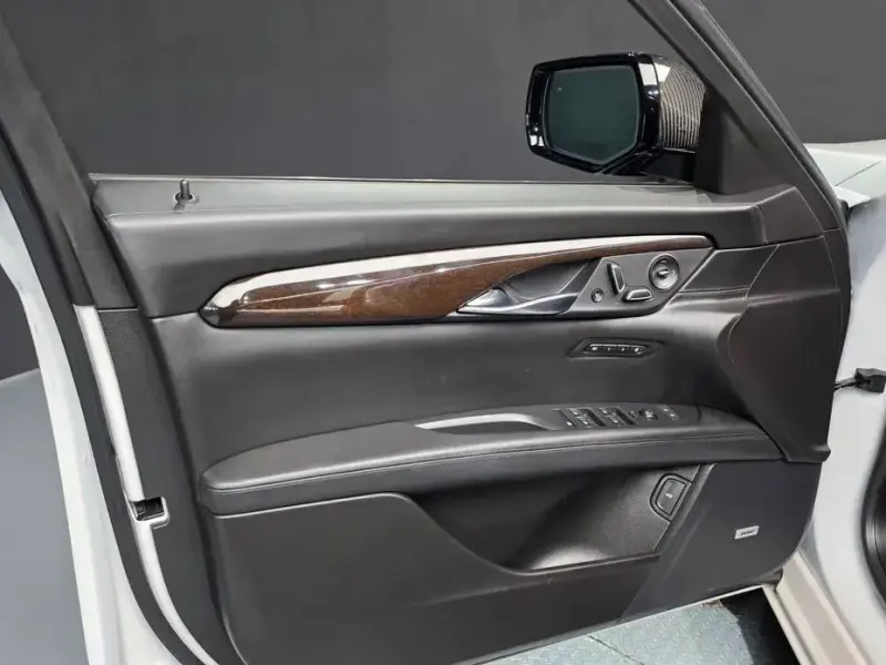 2019 Cadillac CT6 с пробегом 100 603 км