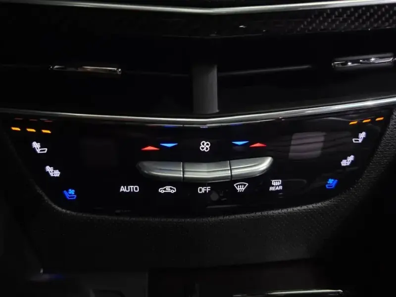 2019 Cadillac CT6 с пробегом 100 603 км