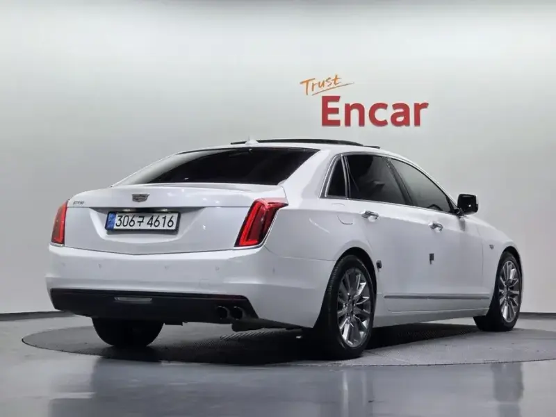2018 Cadillac CT6 с пробегом 106 328 км