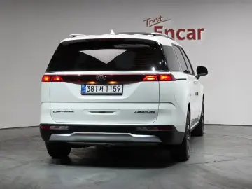 2021 Kia Carnival с пробегом 107 500 км