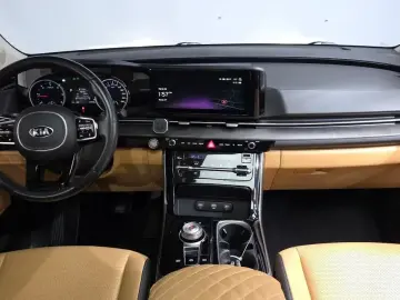 2021 Kia Carnival с пробегом 107 500 км