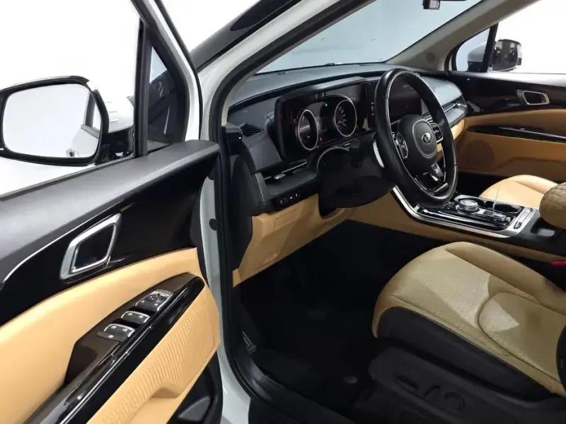 2021 Kia Carnival с пробегом 107 500 км