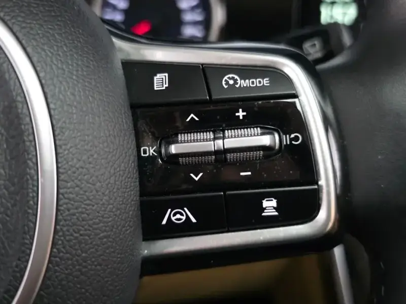 2021 Kia Carnival с пробегом 107 500 км