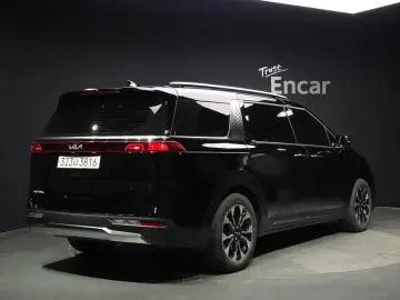 2023 Kia Carnival с пробегом 36 161 км