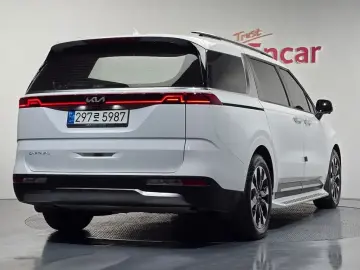 2022 Kia Carnival с пробегом 69 351 км