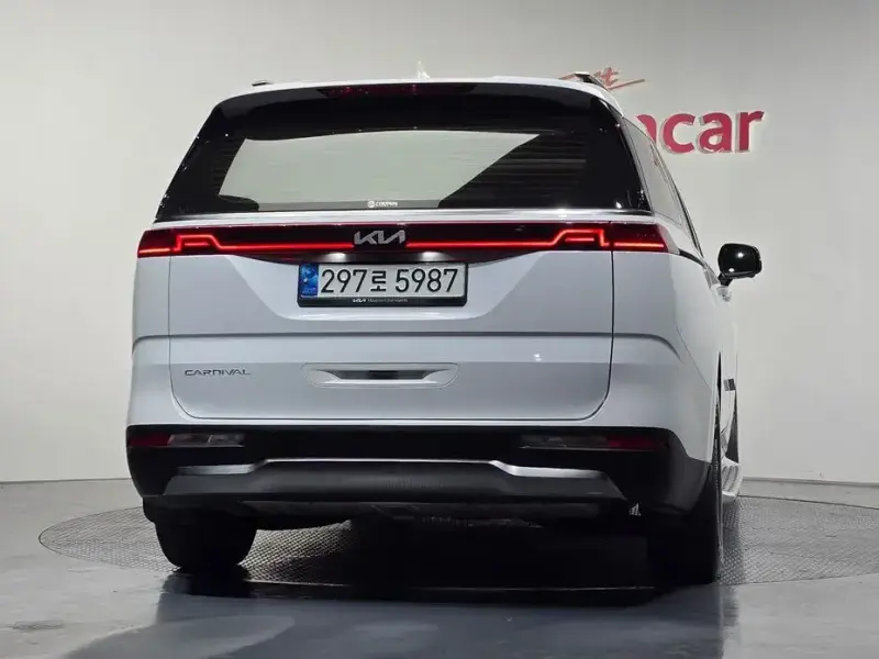2022 Kia Carnival с пробегом 69 351 км