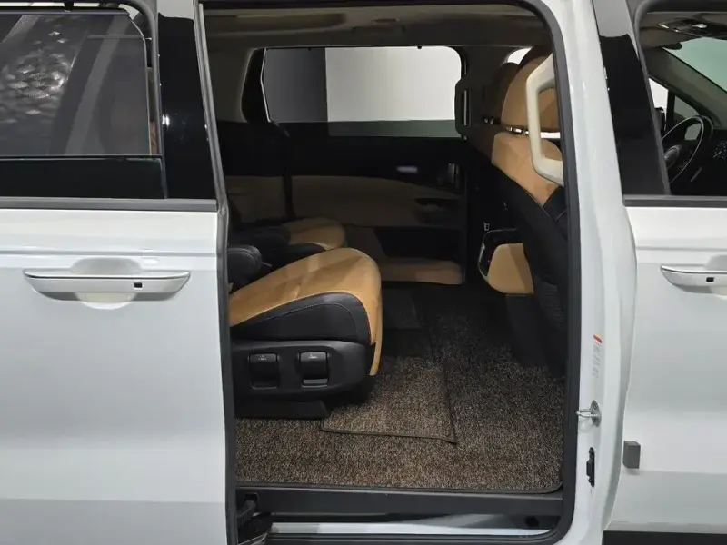 2022 Kia Carnival с пробегом 69 351 км