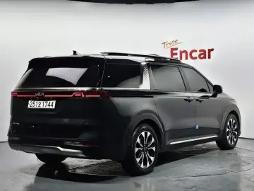 2022 Kia Carnival с пробегом 103 856 км