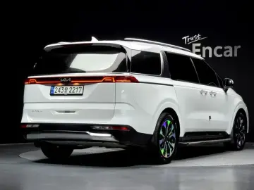 2023 Kia Carnival с пробегом 135 883 км