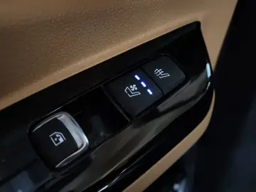 2021 Kia Carnival с пробегом 29 996 км