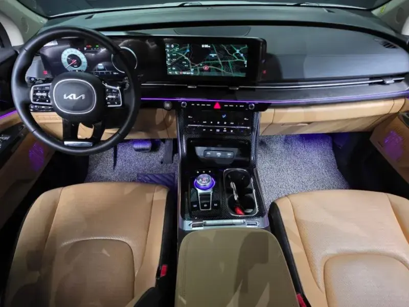 2023 Kia Carnival с пробегом 135 883 км