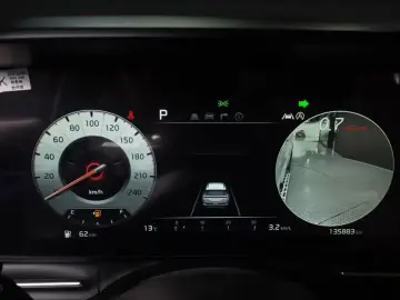 2023 Kia Carnival с пробегом 135 883 км