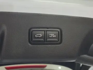 2023 Kia Carnival с пробегом 135 883 км