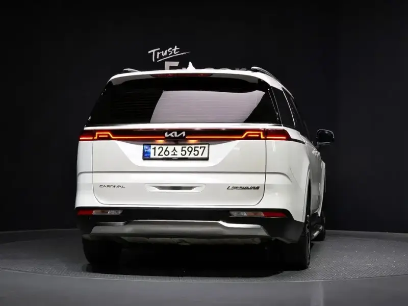 2021 Kia Carnival с пробегом 68 777 км