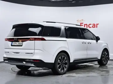 2021 Kia Carnival с пробегом 83 317 км