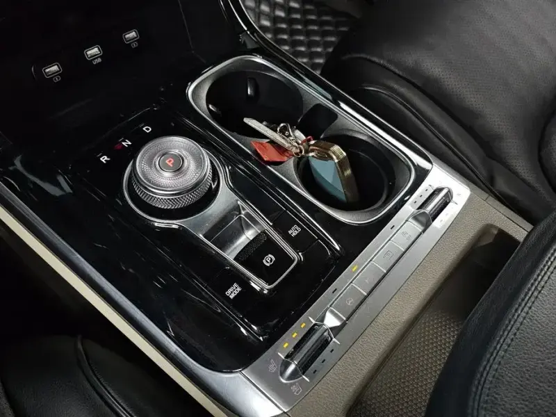2021 Kia Carnival с пробегом 83 317 км