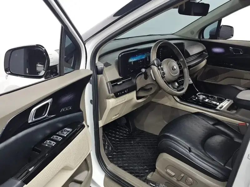 2021 Kia Carnival с пробегом 83 317 км