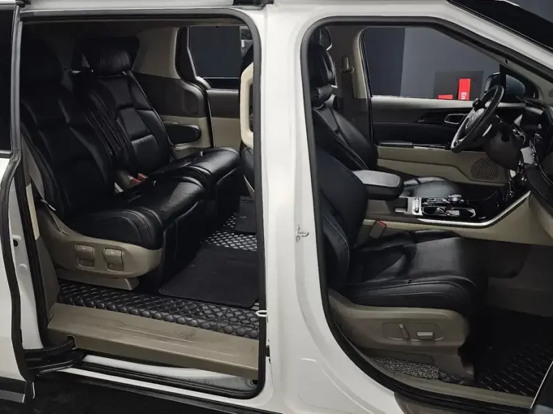 2021 Kia Carnival с пробегом 83 317 км