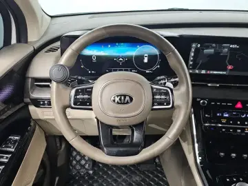 2021 Kia Carnival с пробегом 83 317 км